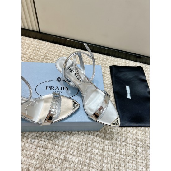 Prada Pumps and ballerinas