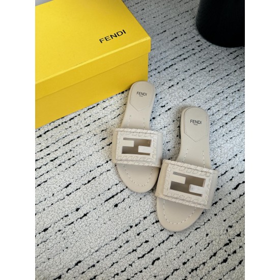 Fendi Slippers and sandals