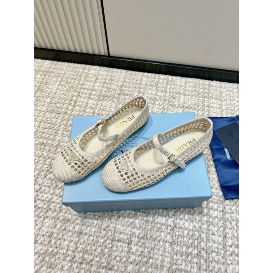 Prada Pumps and ballerinas