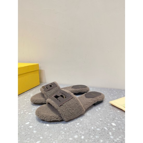 Fendi Slippers and sandals