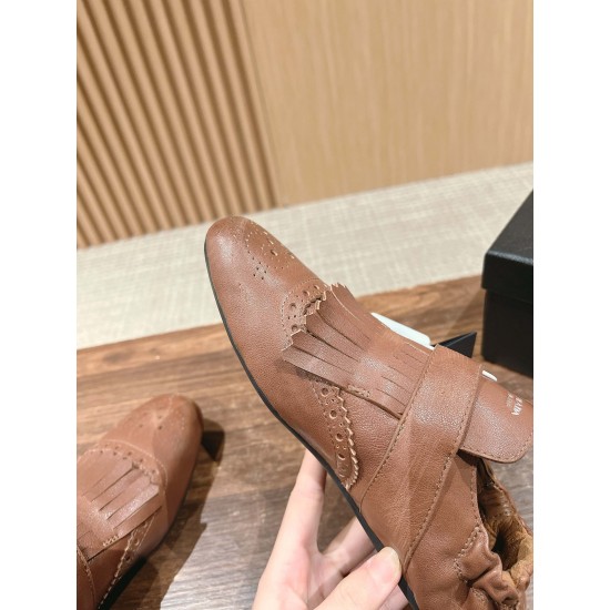 Prada Slippers and mules
