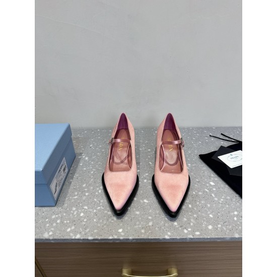 Prada Pumps and ballerinas