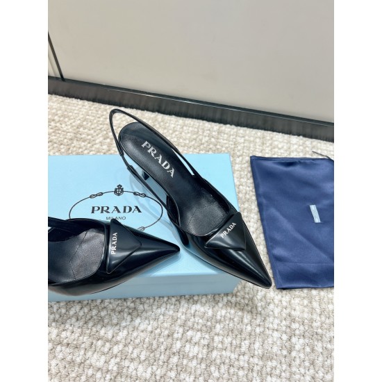 Prada Pumps and ballerinas