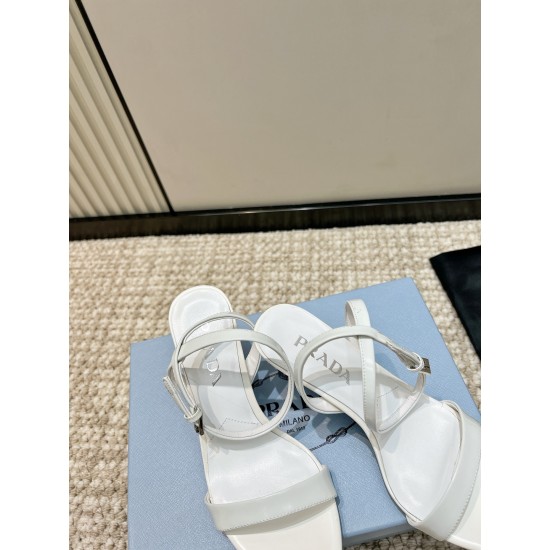 Prada Pumps and ballerinas