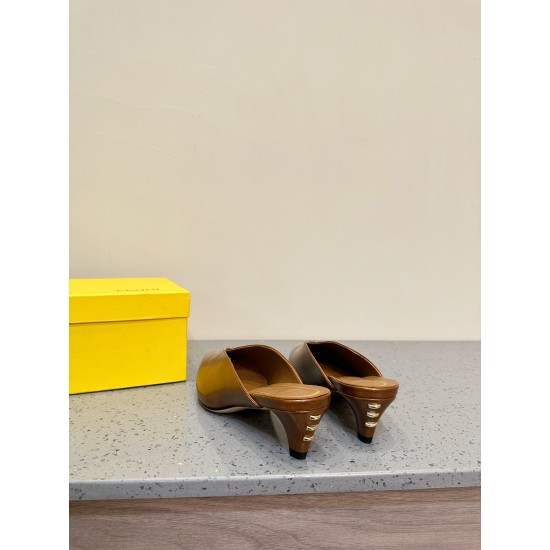 Fendi Slippers and sandals