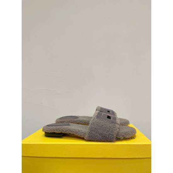 Fendi Slippers and sandals