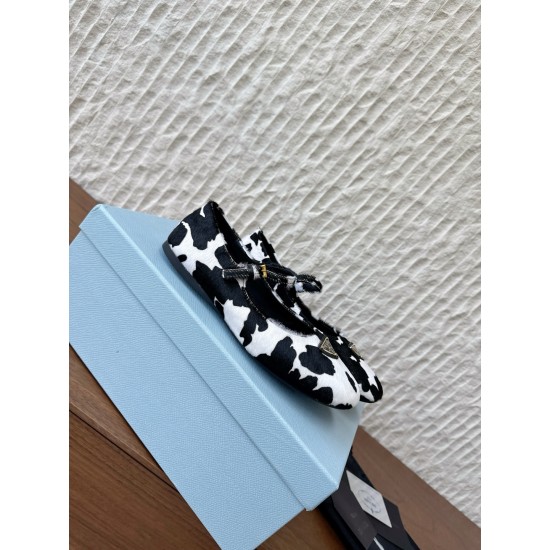 Prada Pumps and ballerinas