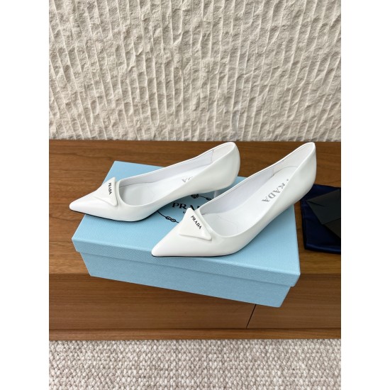 Prada Pumps and ballerinas