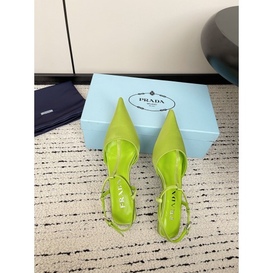 Prada Pumps and ballerinas