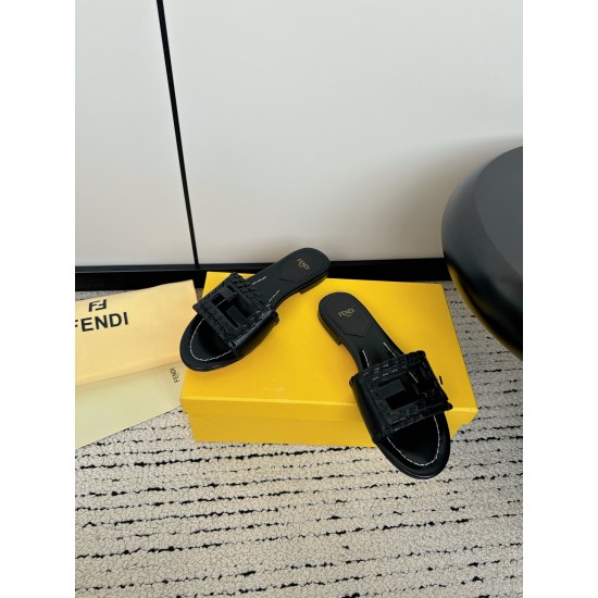 Fendi Slippers and sandals