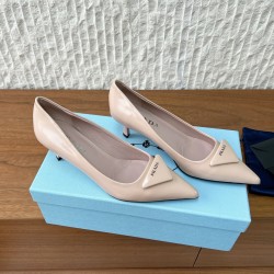 Prada Pumps and ballerinas