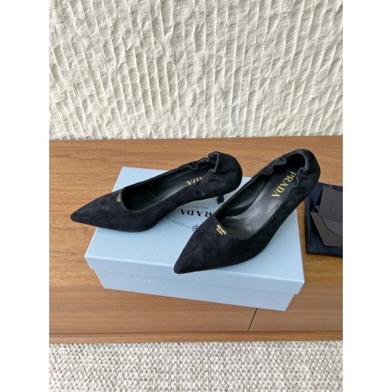 Prada Pumps and ballerinas