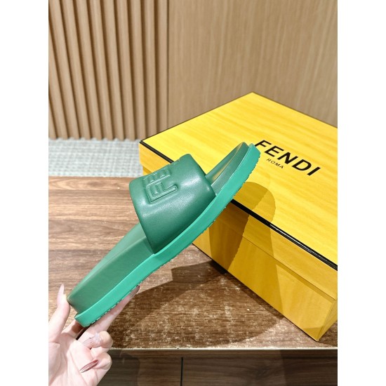 Fendi Slippers and sandals