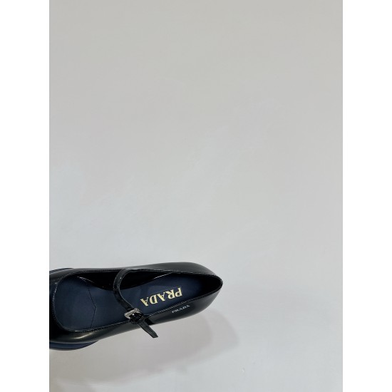 Prada Pumps and ballerinas