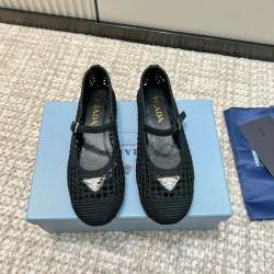 Prada Pumps and ballerinas