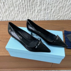 Prada Pumps and ballerinas