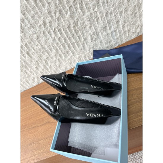 Prada Pumps and ballerinas