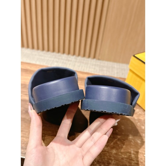 Fendi Slippers and sandals