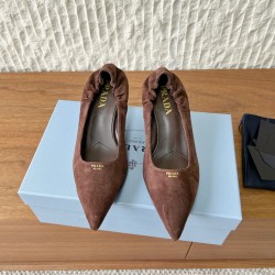Prada Pumps and ballerinas