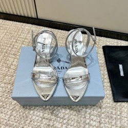 Prada Pumps and ballerinas
