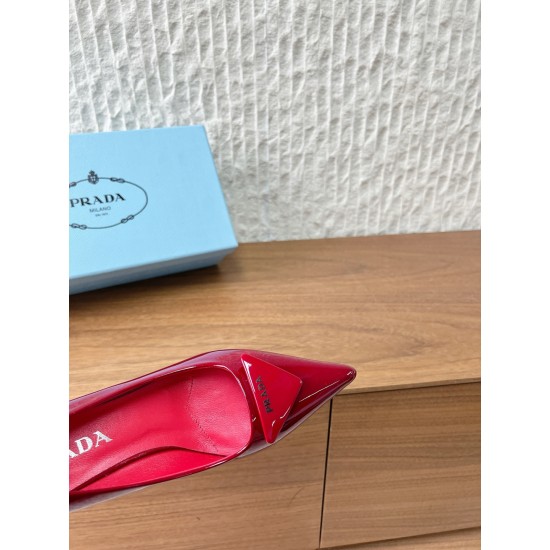 Prada Pumps and ballerinas