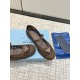 Prada Pumps and ballerinas