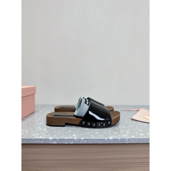 MiuMiu Slippers