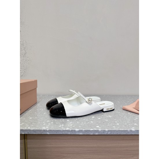 MiuMiu Slippers