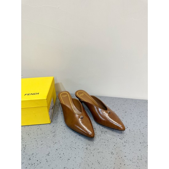 Fendi Slippers and sandals