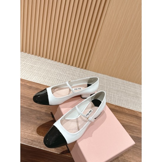 MiuMiu Sandals