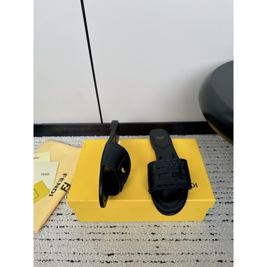 Fendi Slippers and sandals