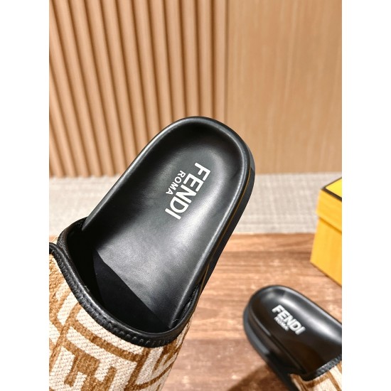 Fendi Slippers and sandals