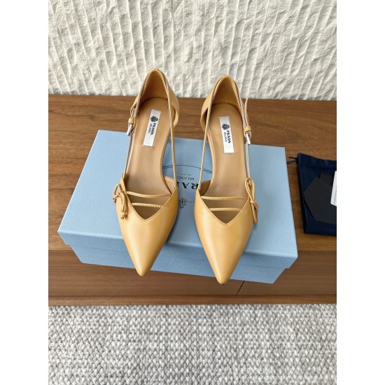 Prada Pumps and ballerinas
