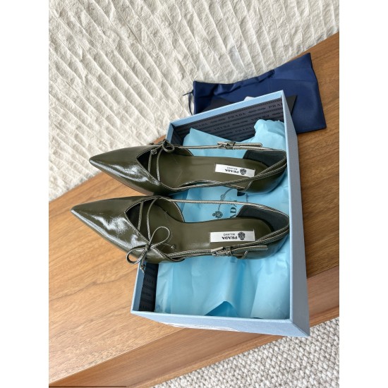 Prada Pumps and ballerinas