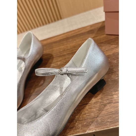MiuMiu Sandals