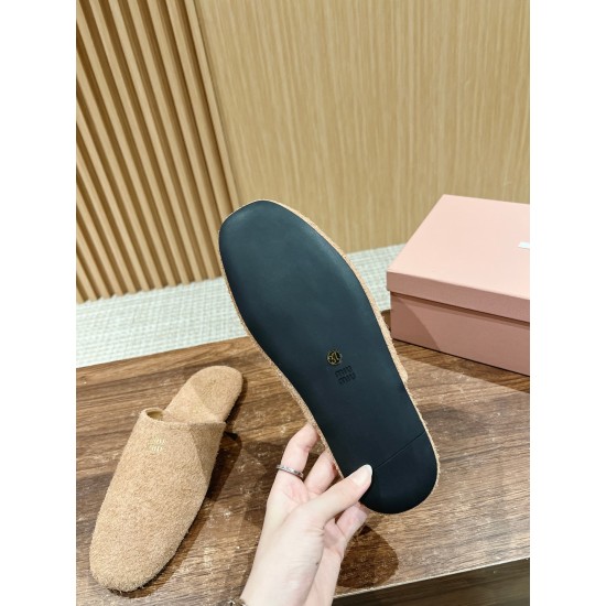 MiuMiu Slippers