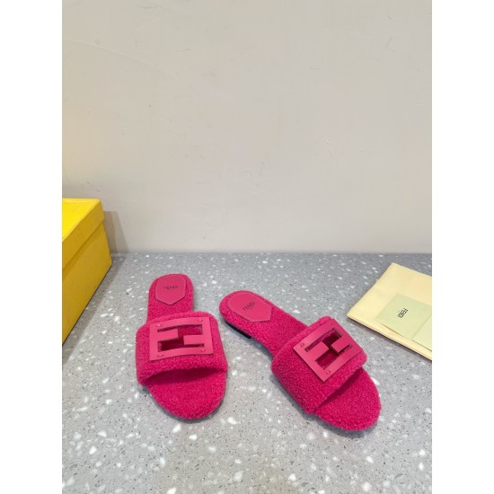 Fendi Slippers and sandals