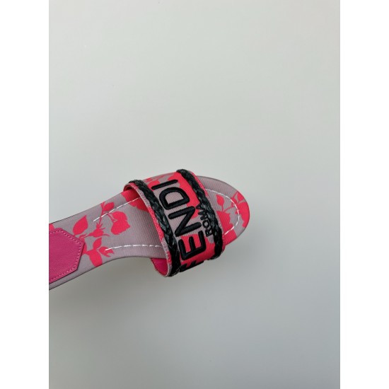 Fendi Slippers and sandals