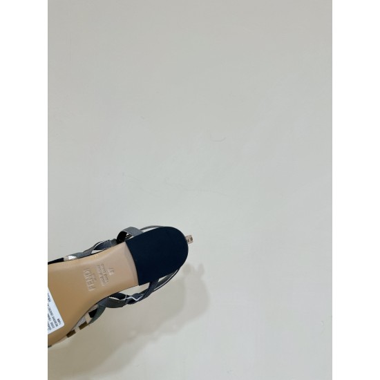 Fendi Slippers and sandals