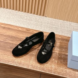 Prada Pumps and ballerinas