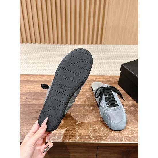 Prada Slippers and mules