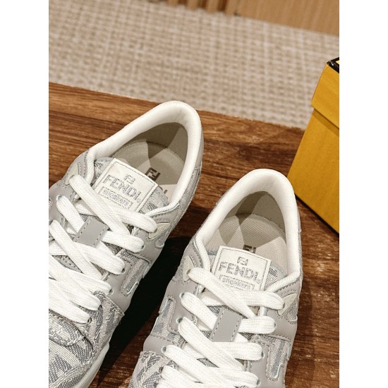 Fendi Sneakers