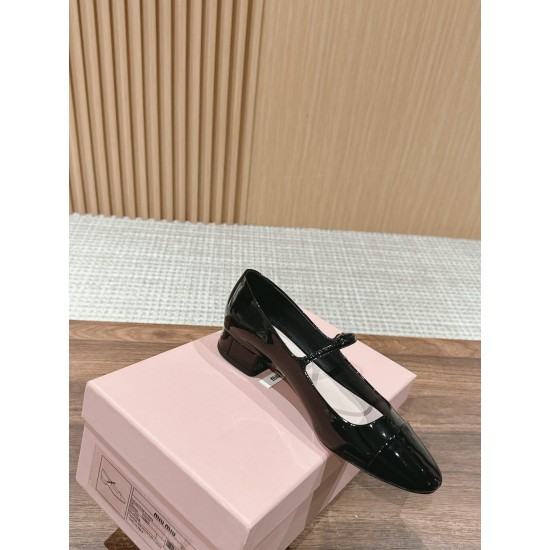 MiuMiu Sandals