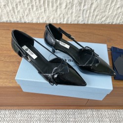 Prada Pumps and ballerinas