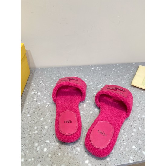 Fendi Slippers and sandals