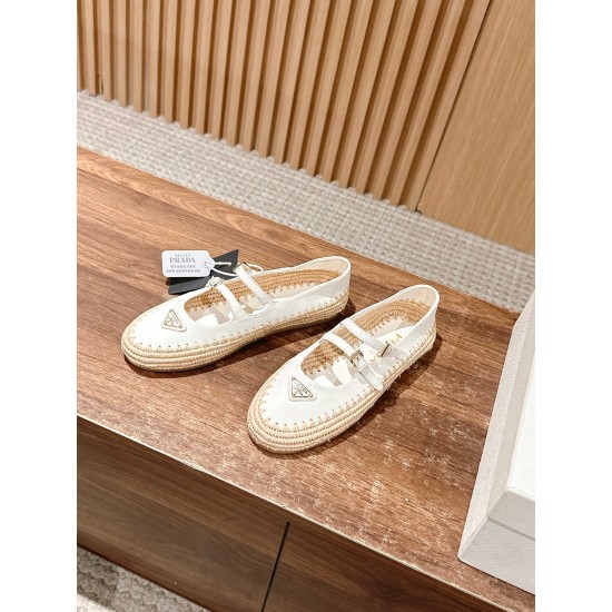 Prada Pumps and ballerinas
