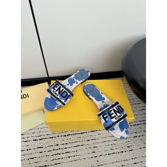 Fendi Slippers and sandals