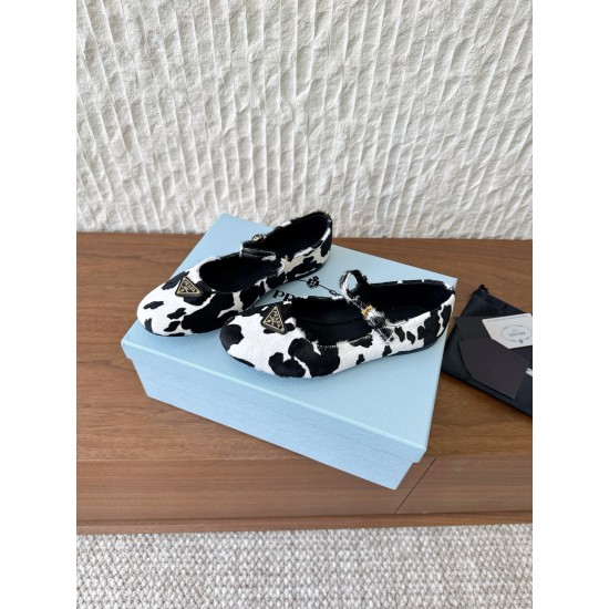 Prada Pumps and ballerinas