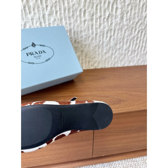 Prada Pumps and ballerinas