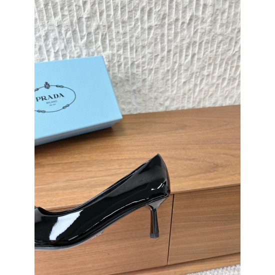 Prada Pumps and ballerinas